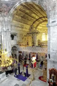 Η μεγαλοπρεπή Εκκλησία της Παναγίας Εκατονταπυλιανής στην Πάρο