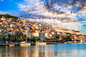 Ακτοπλοϊκά δρομολόγια Πειραιά - Λέσβο